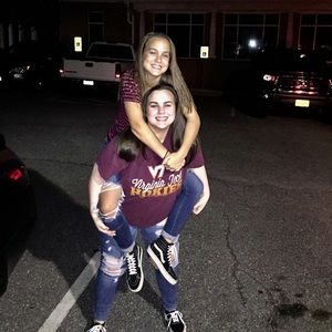 Meet your Posher, Kaitlyn